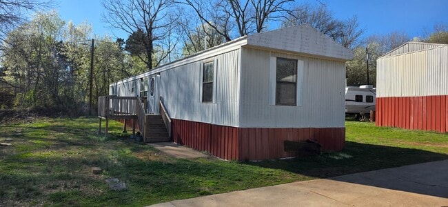 Photo - Cedar Street MHC House