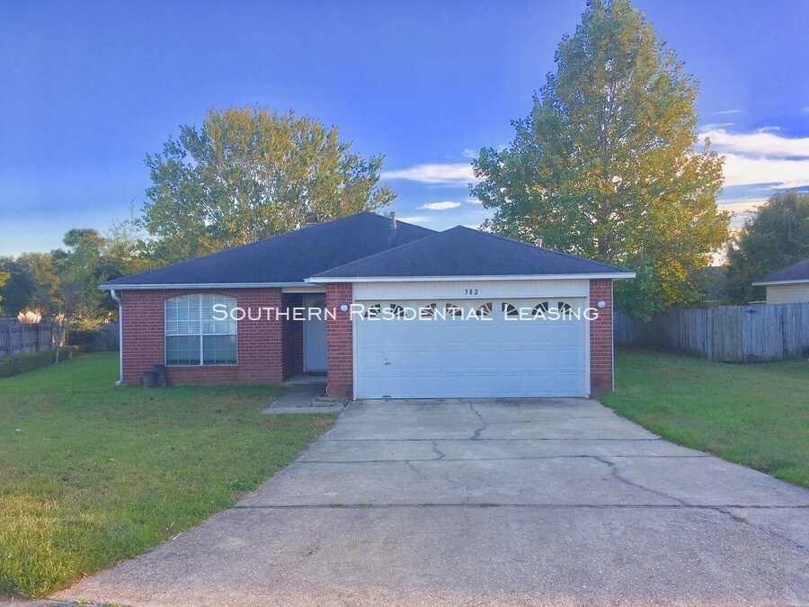 Primary Photo - 382 Mizzen Ln., Pensacola, FL ~ by Southern