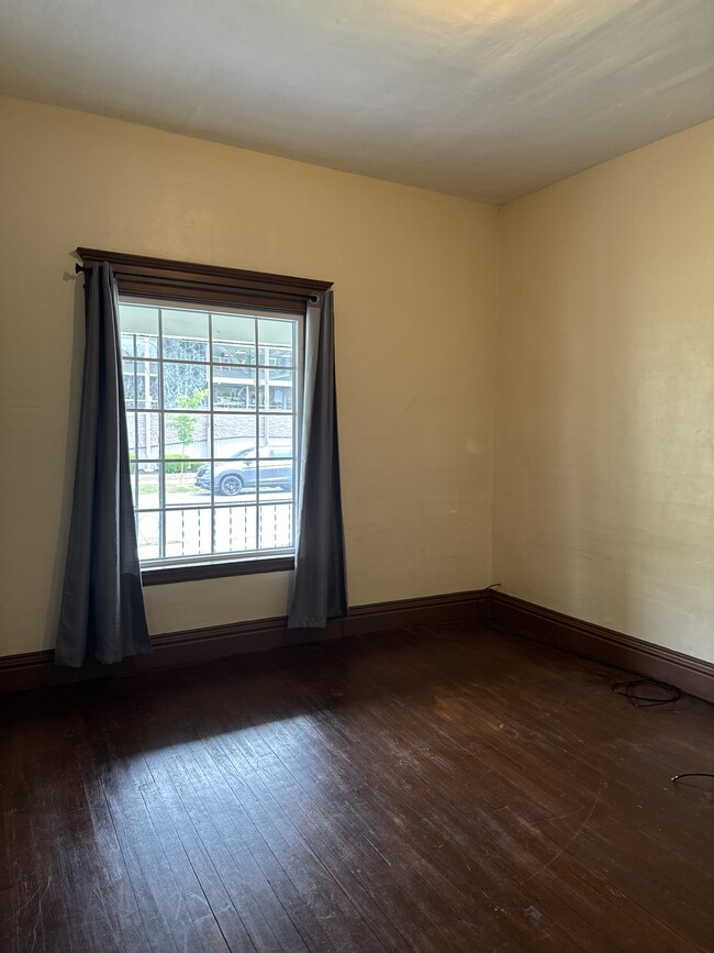 Building Photo - 77 Hughes Ave