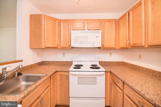 Foto del edificio - 304 Juneberry Way