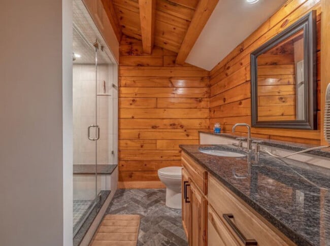 Building Photo - Modern Lakefront Cabin with Hot Tub & Amaz...