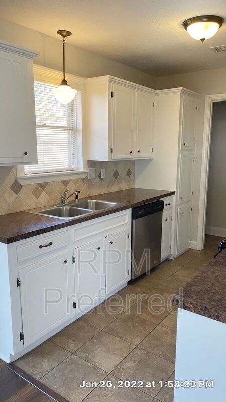 Building Photo - 2403 Marble Falls Dr