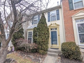 Building Photo - 9424 Berkley Ln