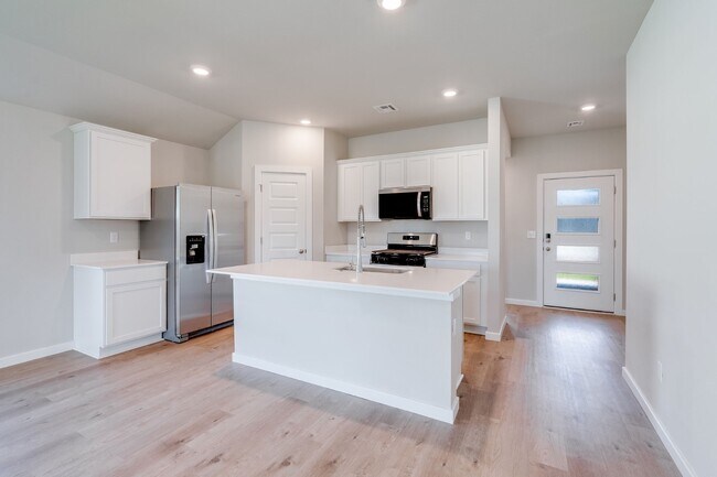 Foto del edificio - 8601 E Galveston St