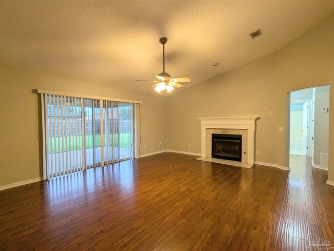 Foto del edificio - 1909 Southwind Cir