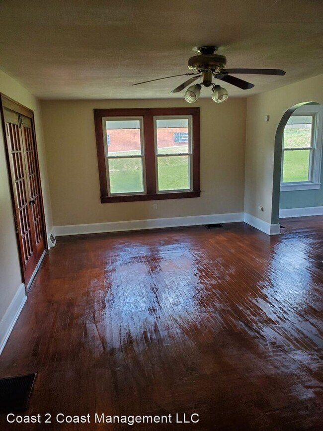Building Photo - 3 br, 1 bath House - 537 Virginia Avenue