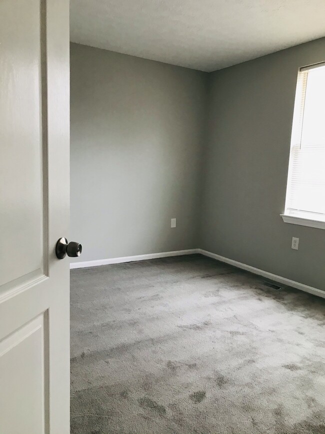 Building Photo - 9606 Mt Laurel Ct