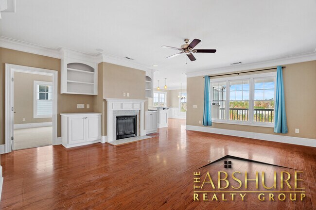 Foto del edificio - 1232 Waterford Lake Dr