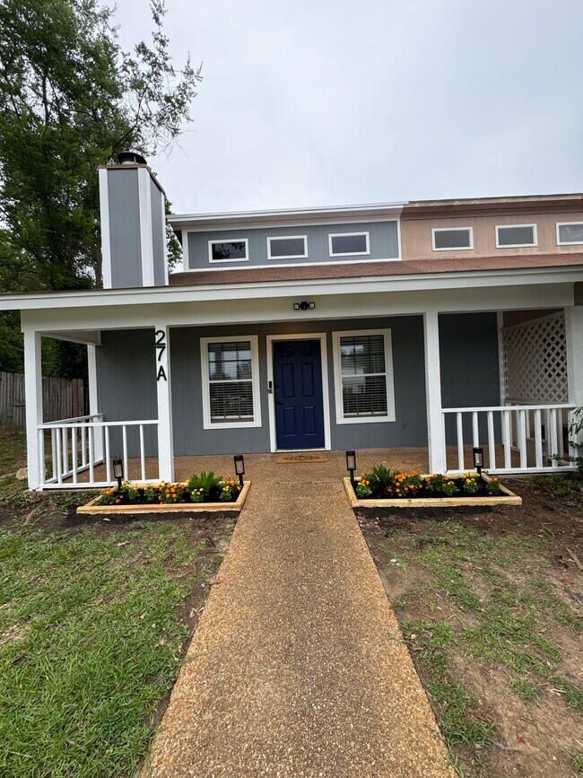 Building Photo - 27A Northtown Rd