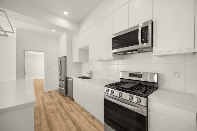 Foto del edificio - 3049-3051-3051 Clement St