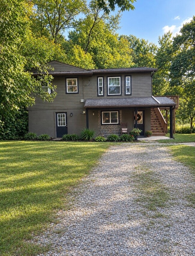 Building Photo - 624 Palestine Rd