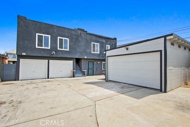 Building Photo - 1923 E 6th St