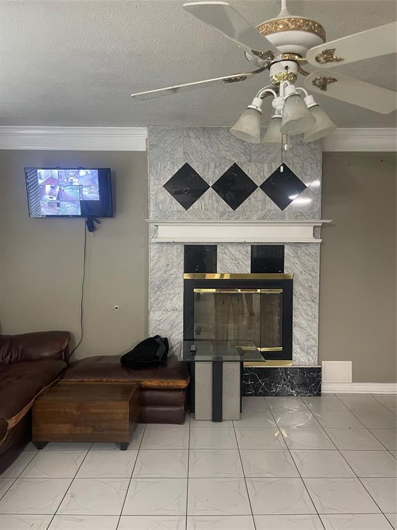 Building Photo - 301 Brookside Dr