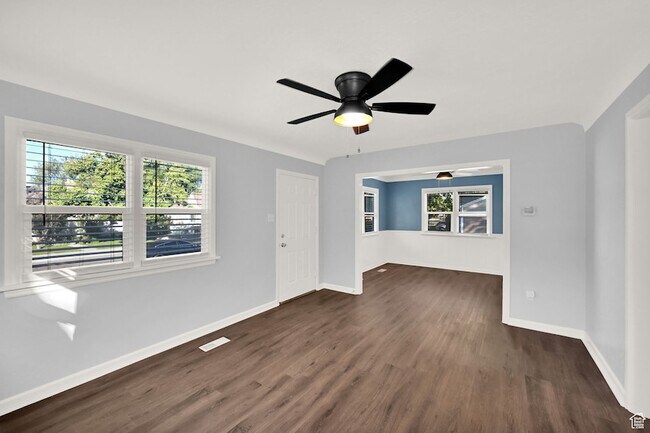 Foto del edificio - 7899 S Grant St