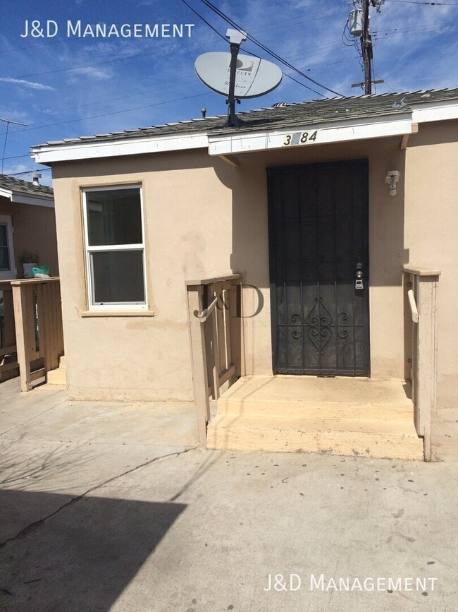 Building Photo - 3084 Webster Ave