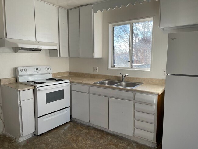 Foto del edificio - 4 bed, 2 bath in Northglenn