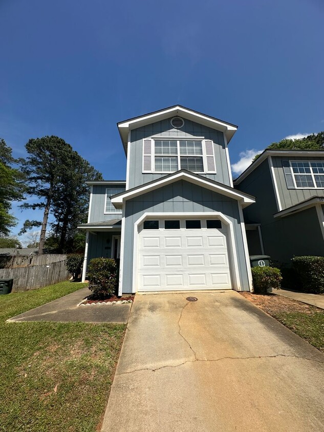 Foxhill Commons Subdivision! Fully Furnis... - Foxhill Commons Subdivision!  Fully Furnis...