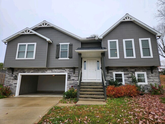 Foto del edificio - Beautiful 3 bedroom 2 1/2 bath house