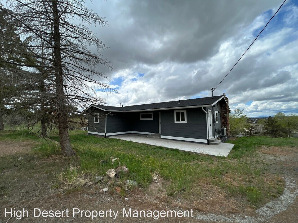 658 NE Bean Dr, Madras, OR 97741 House Rental in Madras, OR