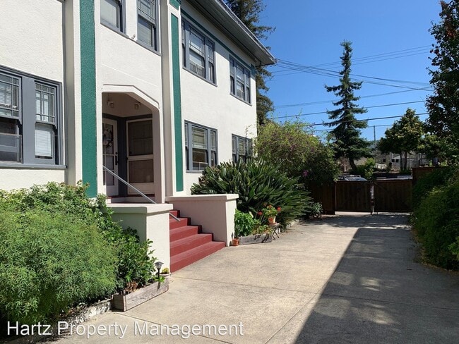 Building Photo - 1 br, 1 bath House - 55 Echo Avenue