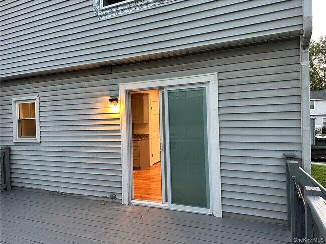 Foto del edificio - 316 Hudson Ave