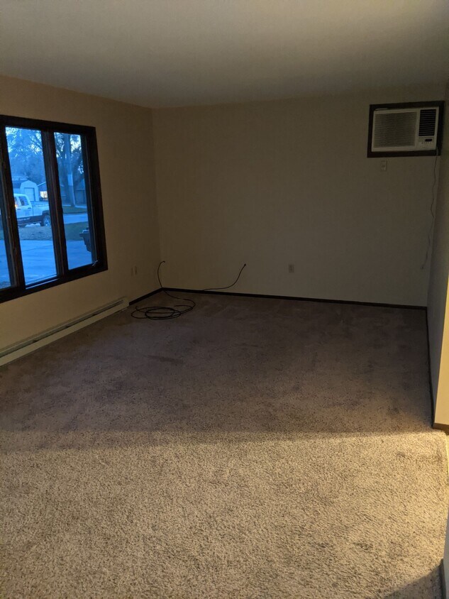 Living Room - 931 Harrison Ave