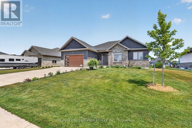 Photo du bâtiment - 11 McTavish Cres