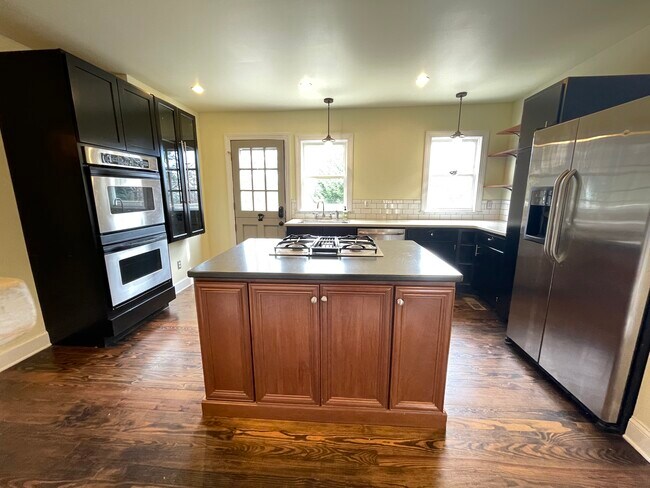 Building Photo - 211 Red Riding Hood Trail