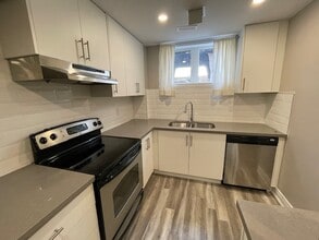 Building Photo - 214 Baldwin Dr