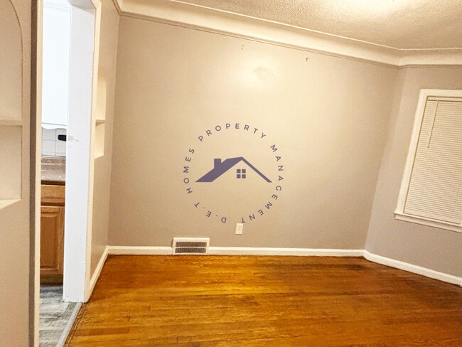 Building Photo - 6765 Heyden