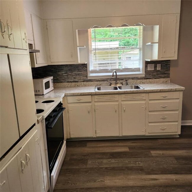 Photo - 342 Holiday Cemetery Rd House