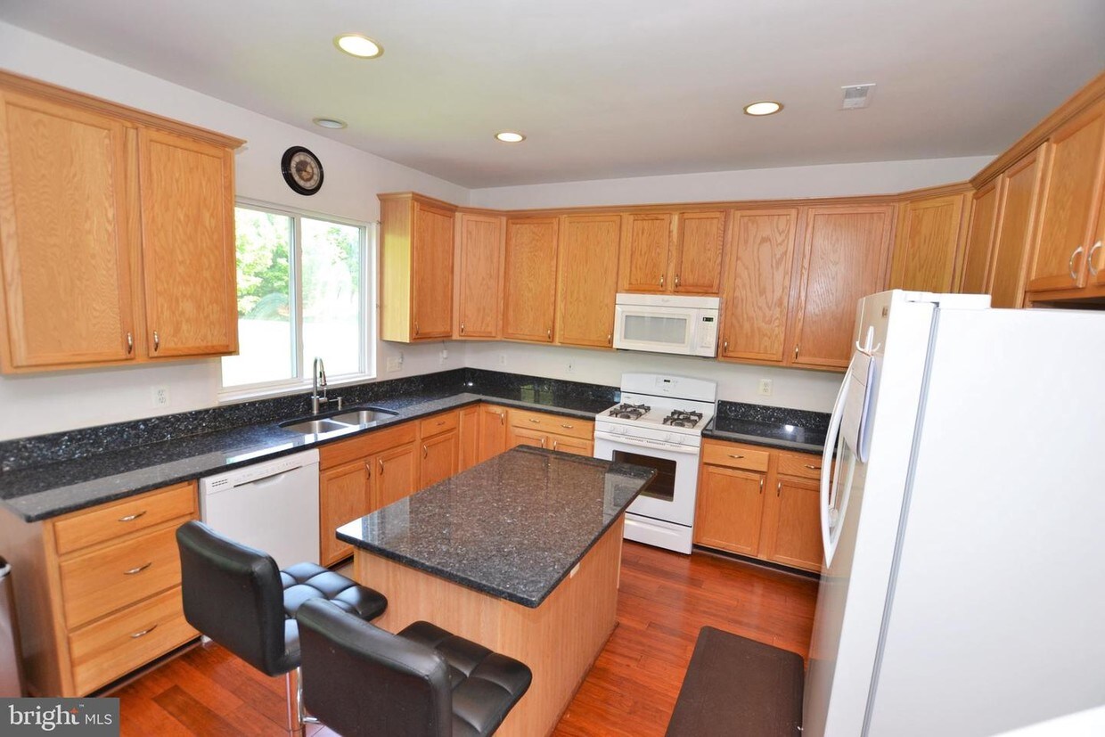 Foto principal - 45618 Victoria Station Dr