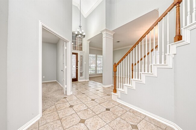 Building Photo - 4907 Mountain Fork
