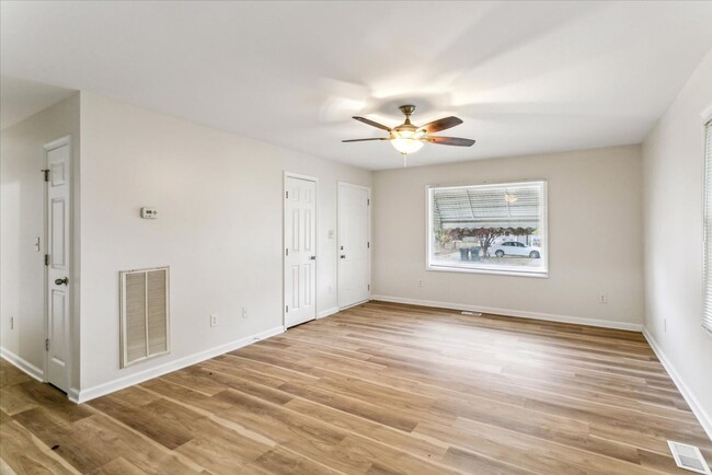 Foto del edificio - Avail Now & Move In Ready!