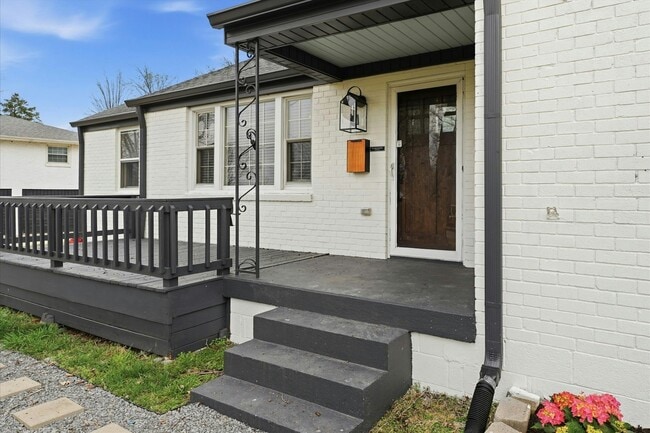 Building Photo - 42 Jones Cir