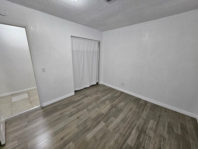 Building Photo - 2 Bedroom Home Located in Bullhead City