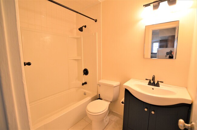 Building Photo - 4 Behan Ct