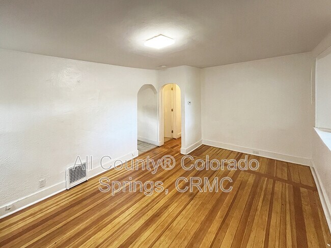 Foto del edificio - 3620 W Pikes Peak Ave