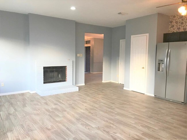 Building Photo - 6107 Berkshire Park Dr