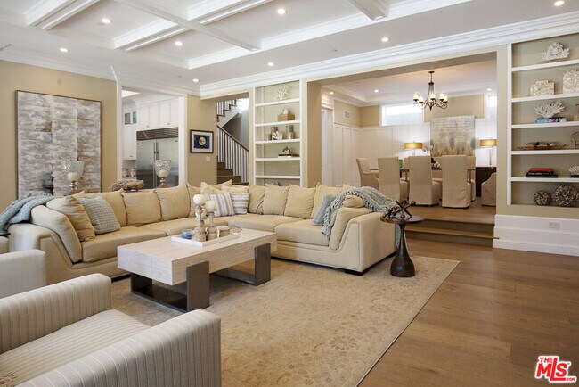 Foto del edificio - 12910 W Sunset Blvd
