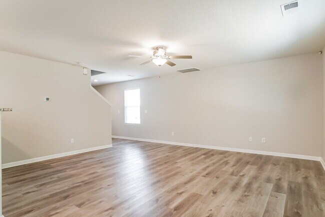 Foto del edificio - 301 Rustling Way