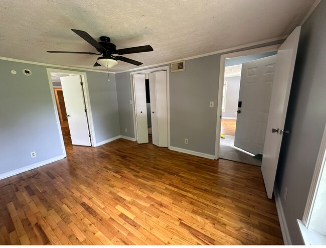 Foto del edificio - 1501 TN-13