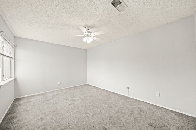 Building Photo - 7119 Brendam Ln
