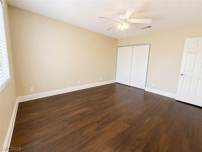 Foto del edificio - 3341 Salmon Creek Dr