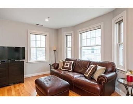 Foto del edificio - 134-136 W 9th St