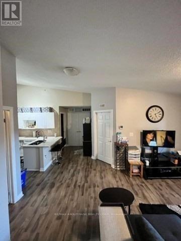 Photo du bâtiment - 1370 Main St E