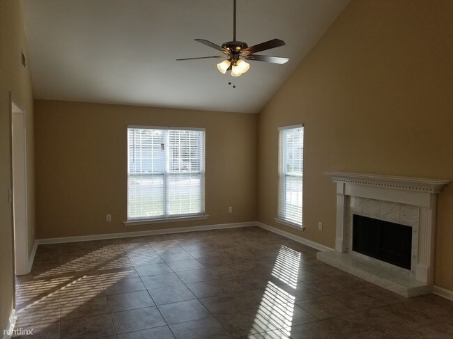Building Photo - 3 br, 2 bath House - 532 Buck Creek Ln