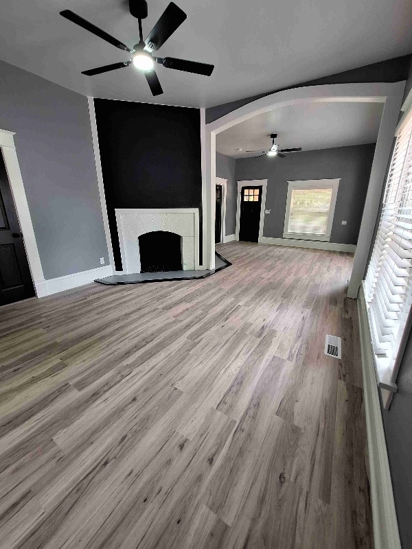 Building Photo - 217 S Black Ave