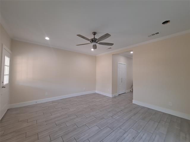 Building Photo - 2600 Carpenter Ave