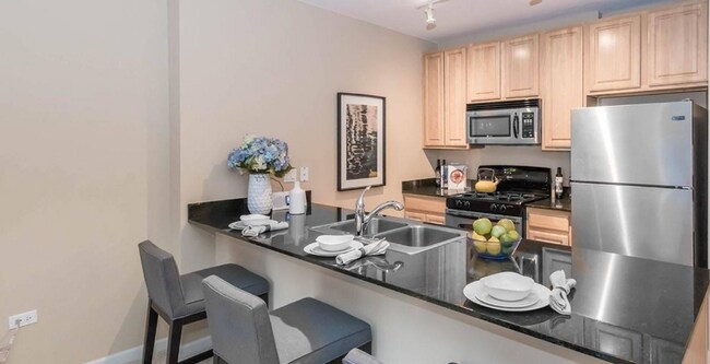 Foto del edificio - 353 N Des Plaines St